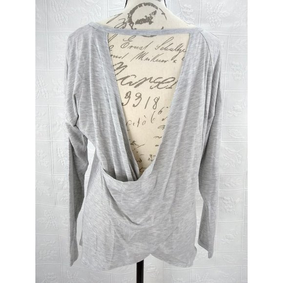 Victoria's Secret Gray embroidered long sleeves top with open back detail size L - Picture 12 of 12